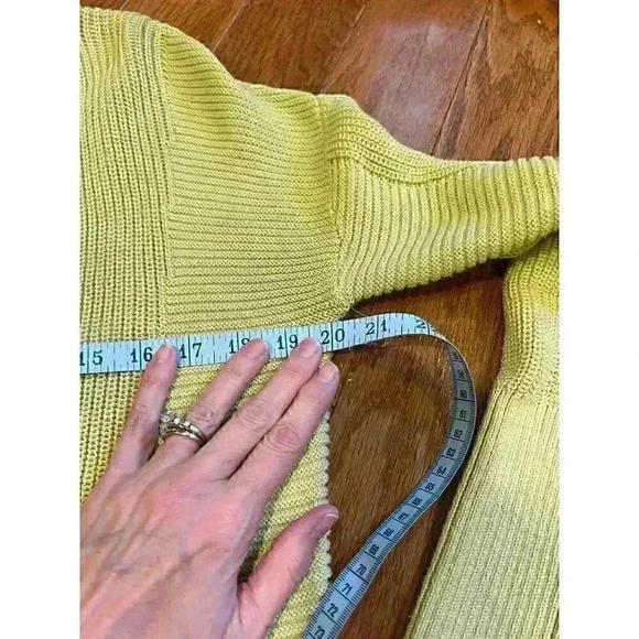 Rachel Zoe Long Sleeve Ribbed Chartreuse Pullover Sweater Size Small - Picture 5 of 6